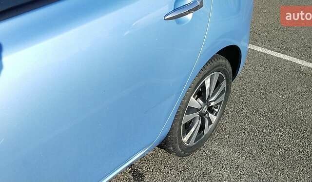 Синий Ниссан Лиф, объемом двигателя 0 л и пробегом 213 тыс. км за 5500 $, фото 4 на Automoto.ua