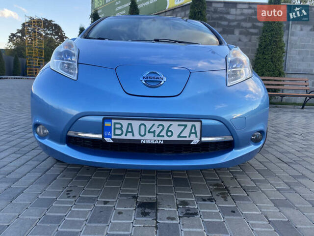Синій Ніссан Ліф, об'ємом двигуна 0 л та пробігом 106 тис. км за 7500 $, фото 1 на Automoto.ua