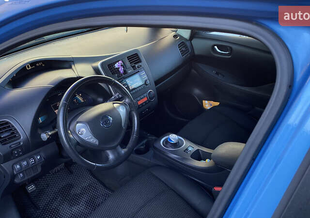 Синій Ніссан Ліф, об'ємом двигуна 0 л та пробігом 125 тис. км за 5700 $, фото 19 на Automoto.ua