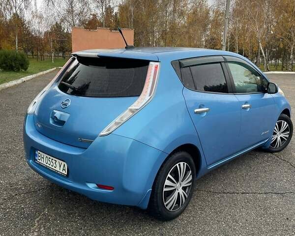 Синій Ніссан Ліф, об'ємом двигуна 0 л та пробігом 191 тис. км за 5500 $, фото 6 на Automoto.ua