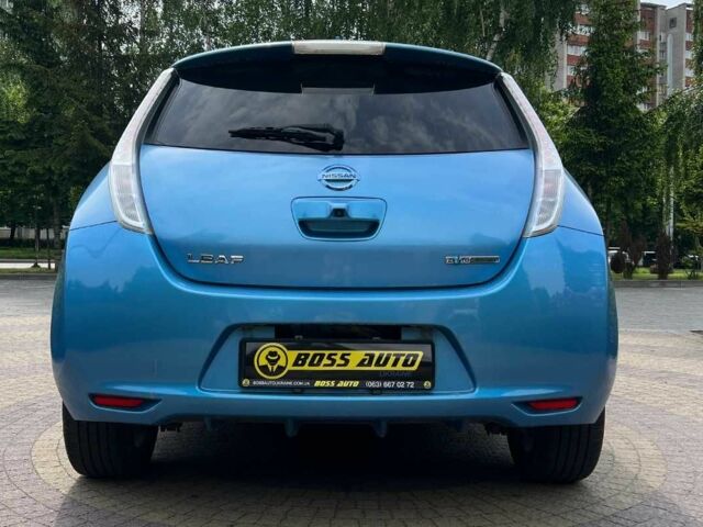 Синий Ниссан Лиф, объемом двигателя 0 л и пробегом 80 тыс. км за 5750 $, фото 5 на Automoto.ua