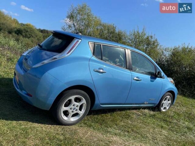 Синий Ниссан Лиф, объемом двигателя 0 л и пробегом 106 тыс. км за 7500 $, фото 3 на Automoto.ua