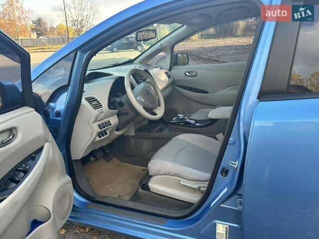 Синий Ниссан Лиф, объемом двигателя 0 л и пробегом 107 тыс. км за 7400 $, фото 10 на Automoto.ua