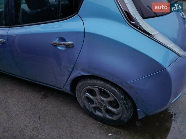 Синий Ниссан Лиф, объемом двигателя 0 л и пробегом 100 тыс. км за 5200 $, фото 3 на Automoto.ua