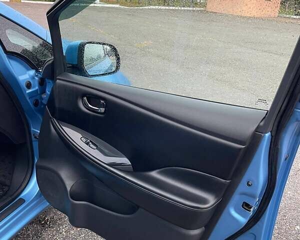 Синій Ніссан Ліф, об'ємом двигуна 0 л та пробігом 191 тис. км за 5500 $, фото 12 на Automoto.ua