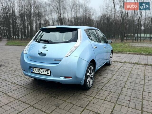 Синий Ниссан Лиф, объемом двигателя 0 л и пробегом 134 тыс. км за 7200 $, фото 10 на Automoto.ua