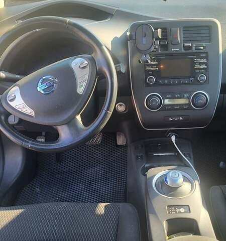 Синій Ніссан Ліф, об'ємом двигуна 0 л та пробігом 103 тис. км за 6900 $, фото 3 на Automoto.ua