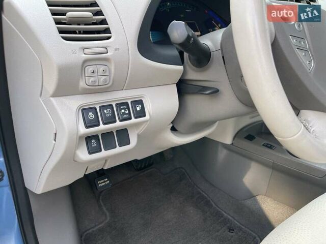 Синий Ниссан Лиф, объемом двигателя 0 л и пробегом 75 тыс. км за 7500 $, фото 14 на Automoto.ua