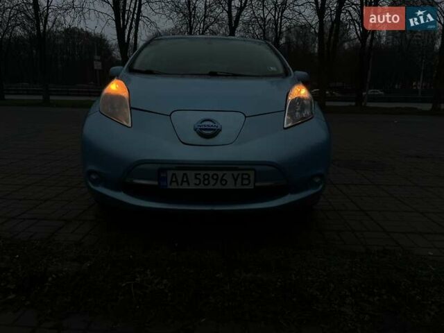 Синий Ниссан Лиф, объемом двигателя 0 л и пробегом 134 тыс. км за 7200 $, фото 19 на Automoto.ua