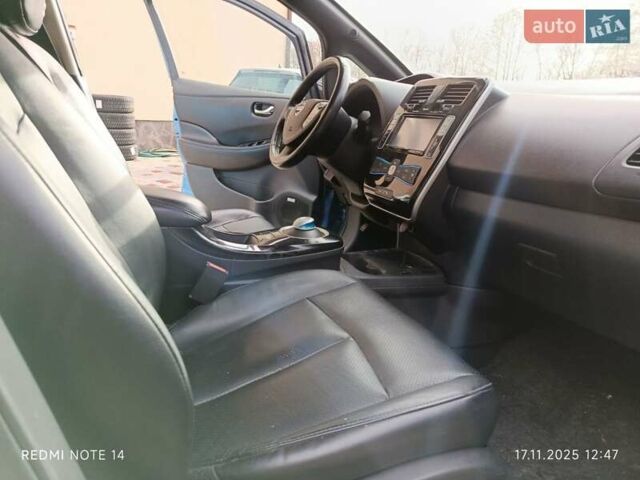 Синій Ніссан Ліф, об'ємом двигуна 0 л та пробігом 131 тис. км за 5750 $, фото 15 на Automoto.ua