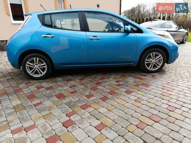 Синій Ніссан Ліф, об'ємом двигуна 0 л та пробігом 131 тис. км за 5750 $, фото 2 на Automoto.ua