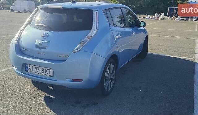 Синий Ниссан Лиф, объемом двигателя 0 л и пробегом 213 тыс. км за 5500 $, фото 10 на Automoto.ua