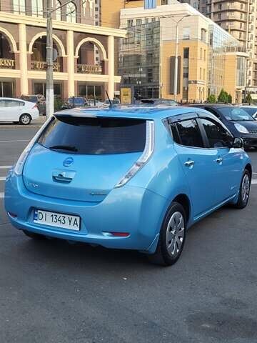 Синий Ниссан Лиф, объемом двигателя 0 л и пробегом 110 тыс. км за 6500 $, фото 8 на Automoto.ua