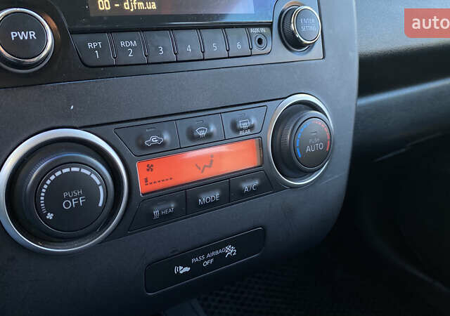 Синій Ніссан Ліф, об'ємом двигуна 0 л та пробігом 125 тис. км за 5700 $, фото 44 на Automoto.ua