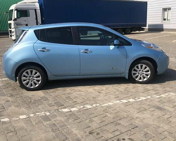 Синий Ниссан Лиф, объемом двигателя 0 л и пробегом 164 тыс. км за 5700 $, фото 4 на Automoto.ua