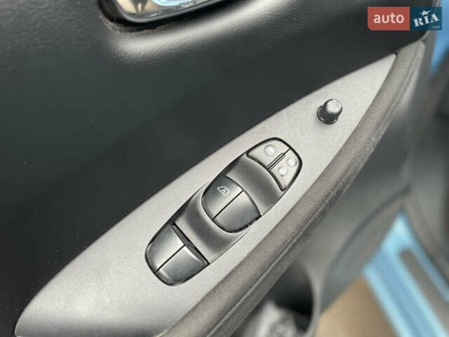 Синій Ніссан Ліф, об'ємом двигуна 0 л та пробігом 117 тис. км за 7600 $, фото 8 на Automoto.ua