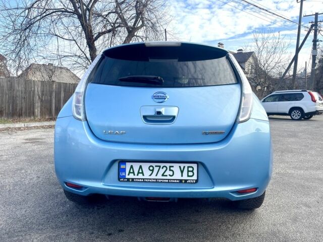 Синій Ніссан Ліф, об'ємом двигуна 0 л та пробігом 108 тис. км за 7300 $, фото 6 на Automoto.ua