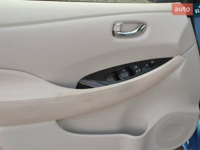 Синий Ниссан Лиф, объемом двигателя 0 л и пробегом 112 тыс. км за 6700 $, фото 14 на Automoto.ua