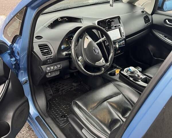 Синій Ніссан Ліф, об'ємом двигуна 0 л та пробігом 191 тис. км за 5500 $, фото 23 на Automoto.ua