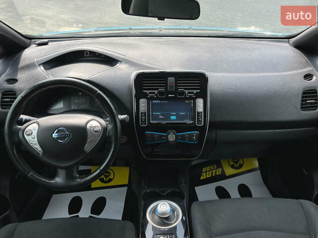 Синий Ниссан Лиф, объемом двигателя 0 л и пробегом 80 тыс. км за 5750 $, фото 11 на Automoto.ua