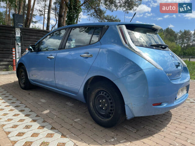 Синий Ниссан Лиф, объемом двигателя 0 л и пробегом 320 тыс. км за 5000 $, фото 24 на Automoto.ua