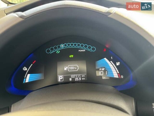 Синий Ниссан Лиф, объемом двигателя 0 л и пробегом 107 тыс. км за 7400 $, фото 15 на Automoto.ua