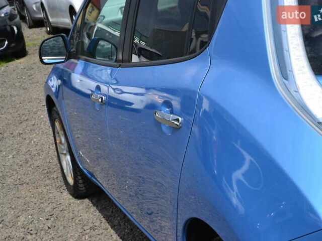 Синій Ніссан Ліф, об'ємом двигуна 0 л та пробігом 124 тис. км за 6800 $, фото 12 на Automoto.ua