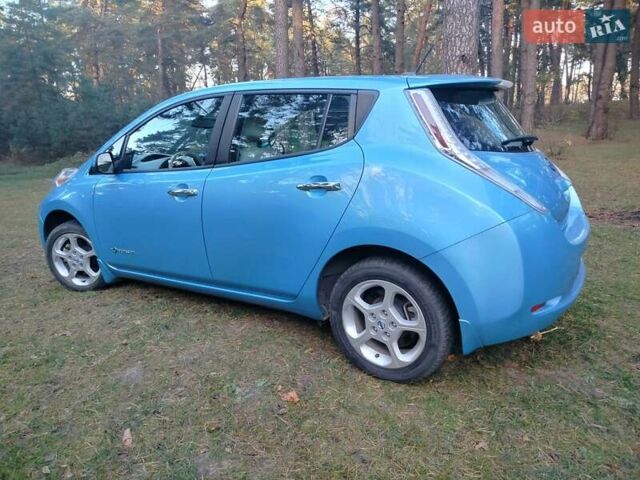 Синий Ниссан Лиф, объемом двигателя 0 л и пробегом 109 тыс. км за 5600 $, фото 5 на Automoto.ua