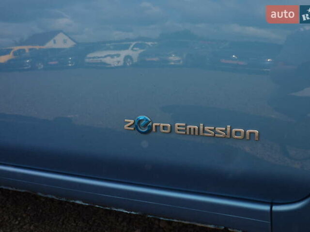 Синий Ниссан Лиф, объемом двигателя 0 л и пробегом 112 тыс. км за 6700 $, фото 25 на Automoto.ua