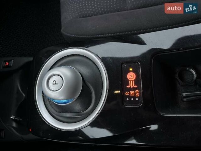 Синий Ниссан Лиф, объемом двигателя 0 л и пробегом 134 тыс. км за 7200 $, фото 33 на Automoto.ua