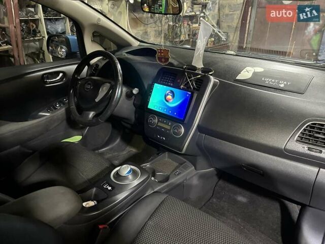 Синій Ніссан Ліф, об'ємом двигуна 0 л та пробігом 97 тис. км за 5200 $, фото 13 на Automoto.ua