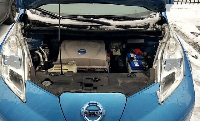 Синій Ніссан Ліф, об'ємом двигуна 0 л та пробігом 130 тис. км за 9900 $, фото 46 на Automoto.ua
