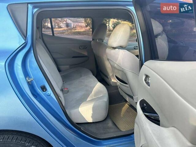 Синий Ниссан Лиф, объемом двигателя 0 л и пробегом 107 тыс. км за 7400 $, фото 11 на Automoto.ua