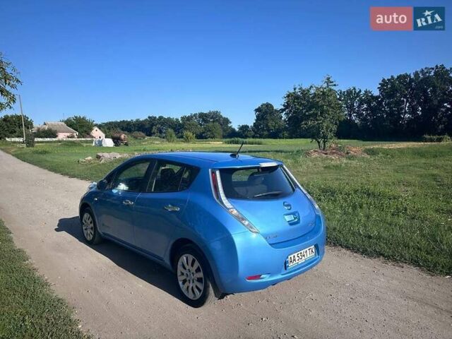 Синий Ниссан Лиф, объемом двигателя 0 л и пробегом 210 тыс. км за 5400 $, фото 11 на Automoto.ua