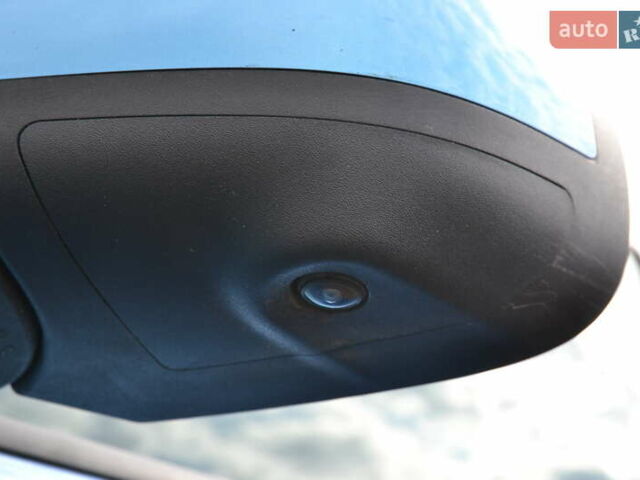 Синій Ніссан Ліф, об'ємом двигуна 0 л та пробігом 124 тис. км за 6800 $, фото 40 на Automoto.ua