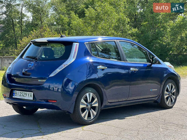Синий Ниссан Лиф, объемом двигателя 0 л и пробегом 101 тыс. км за 10400 $, фото 7 на Automoto.ua