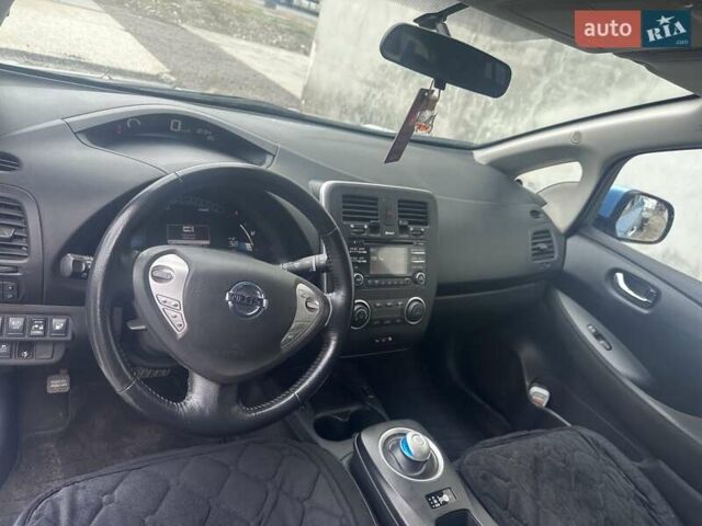 Синий Ниссан Лиф, объемом двигателя 0 л и пробегом 109 тыс. км за 6800 $, фото 1 на Automoto.ua