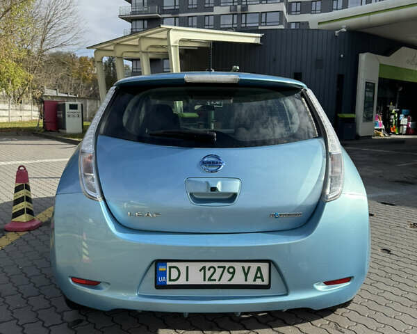 Синий Ниссан Лиф, объемом двигателя 0 л и пробегом 105 тыс. км за 10000 $, фото 18 на Automoto.ua