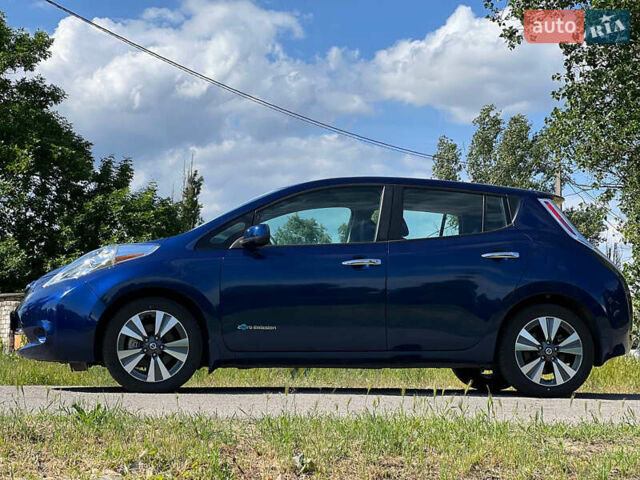Синий Ниссан Лиф, объемом двигателя 0 л и пробегом 101 тыс. км за 10400 $, фото 3 на Automoto.ua