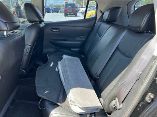 Синий Ниссан Лиф, объемом двигателя 0 л и пробегом 71 тыс. км за 5500 $, фото 10 на Automoto.ua