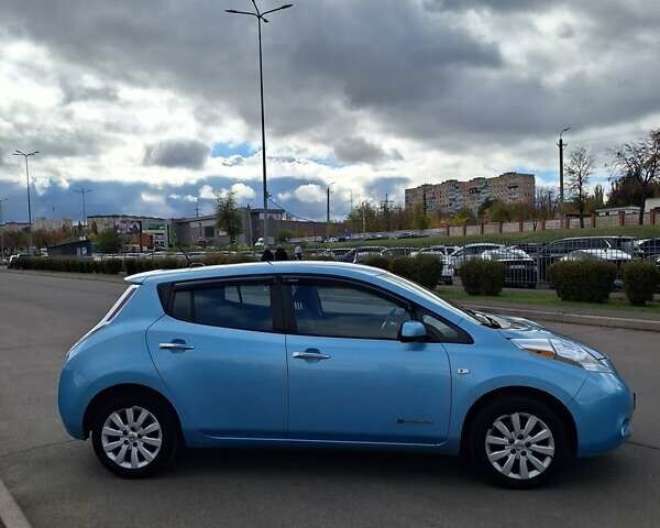 Синий Ниссан Лиф, объемом двигателя 0 л и пробегом 141 тыс. км за 7150 $, фото 6 на Automoto.ua