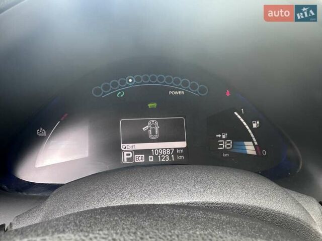 Синий Ниссан Лиф, объемом двигателя 0 л и пробегом 109 тыс. км за 6800 $, фото 2 на Automoto.ua