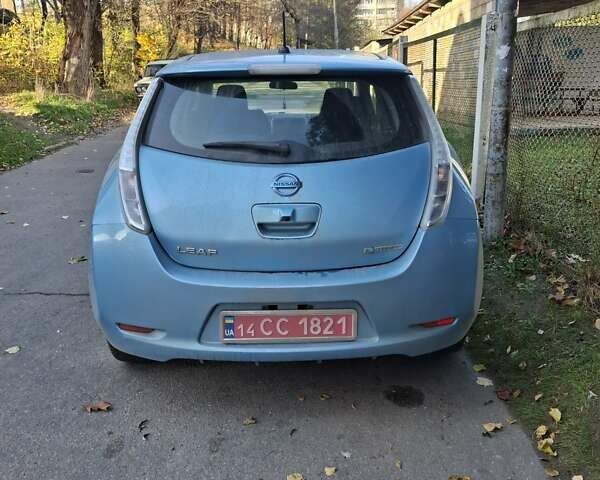 Синій Ніссан Ліф, об'ємом двигуна 0 л та пробігом 144 тис. км за 6500 $, фото 1 на Automoto.ua