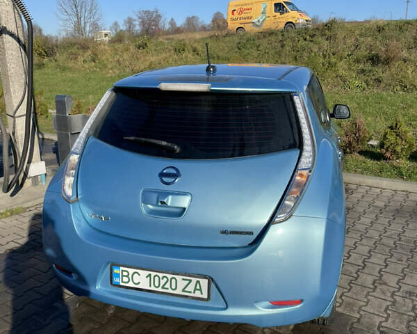 Синий Ниссан Лиф, объемом двигателя 0 л и пробегом 73 тыс. км за 12500 $, фото 4 на Automoto.ua