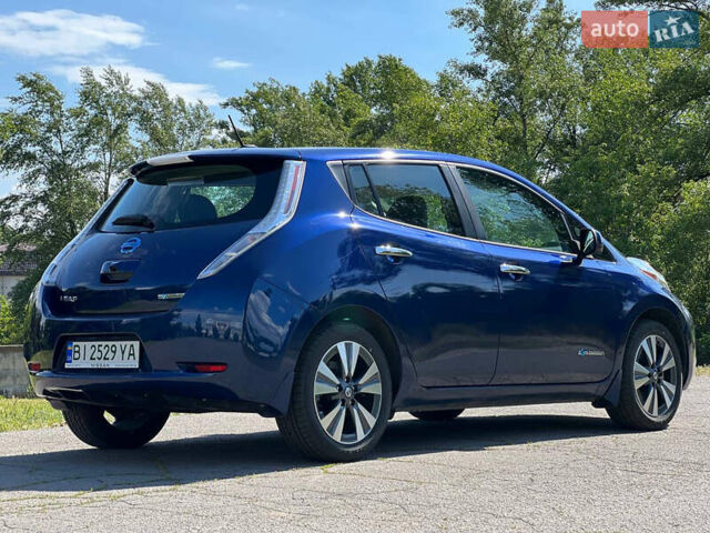 Синий Ниссан Лиф, объемом двигателя 0 л и пробегом 101 тыс. км за 10400 $, фото 4 на Automoto.ua