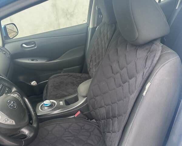 Синий Ниссан Лиф, объемом двигателя 0 л и пробегом 109 тыс. км за 6800 $, фото 7 на Automoto.ua