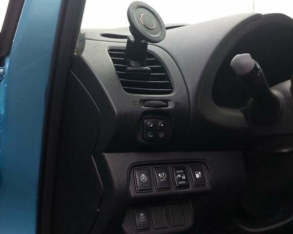 Синий Ниссан Лиф, объемом двигателя 0 л и пробегом 72 тыс. км за 6300 $, фото 12 на Automoto.ua