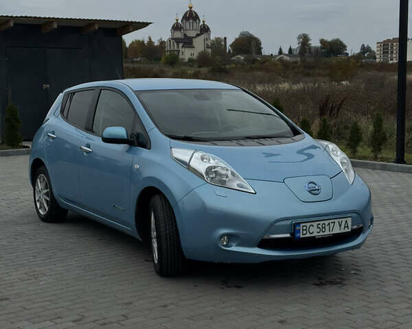 Синий Ниссан Лиф, объемом двигателя 0 л и пробегом 250 тыс. км за 5500 $, фото 1 на Automoto.ua