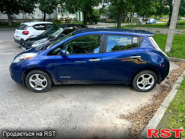 Синий Ниссан Лиф, объемом двигателя 0 л и пробегом 106 тыс. км за 5900 $, фото 1 на Automoto.ua