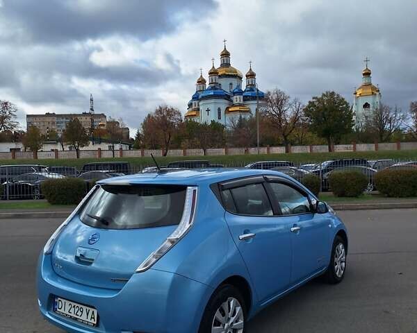Синий Ниссан Лиф, объемом двигателя 0 л и пробегом 141 тыс. км за 7150 $, фото 4 на Automoto.ua